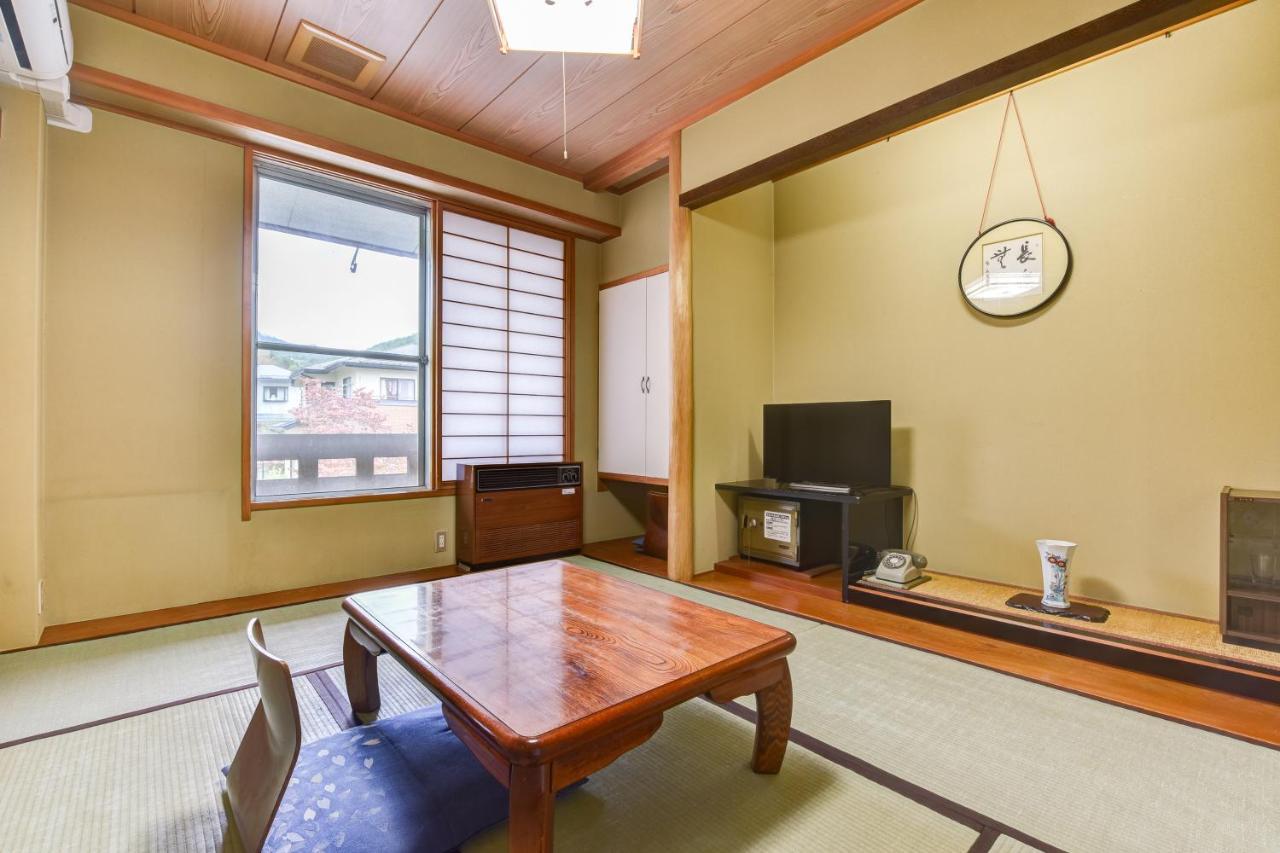 Annex Fujiya Ryokan Kaminoyama Exteriör bild