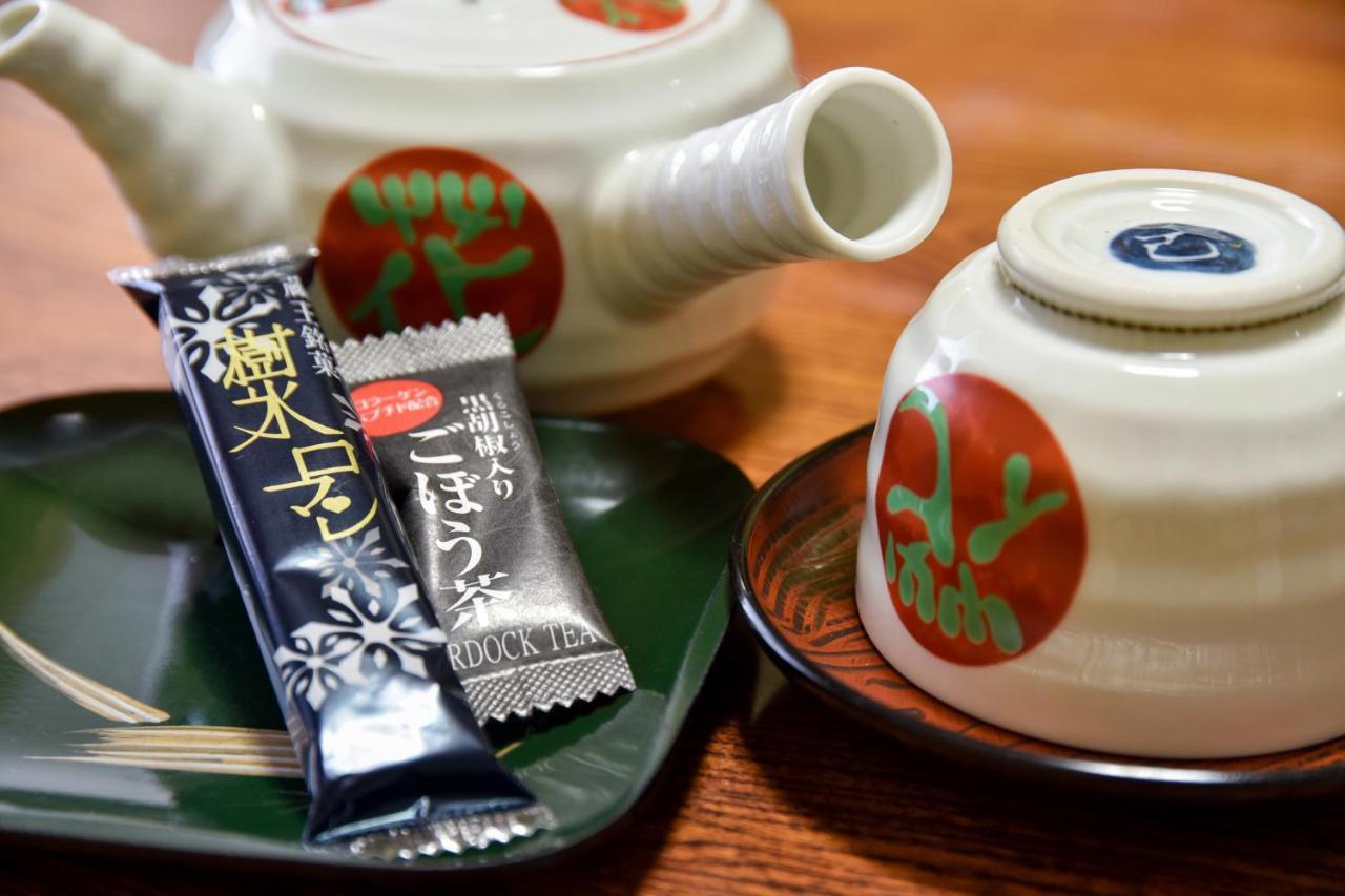 Annex Fujiya Ryokan Kaminoyama Exteriör bild